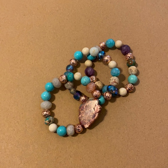 Beaded Bracelets Multi-colored set of 3 - Picture 3 of 3